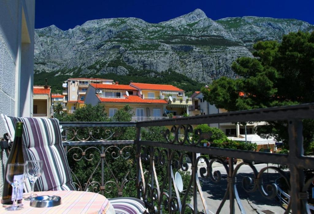 Apartments By The Sea Makarska - 15200 Dış mekan fotoğraf