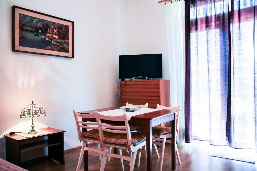 Apartments By The Sea Makarska - 15200 Dış mekan fotoğraf