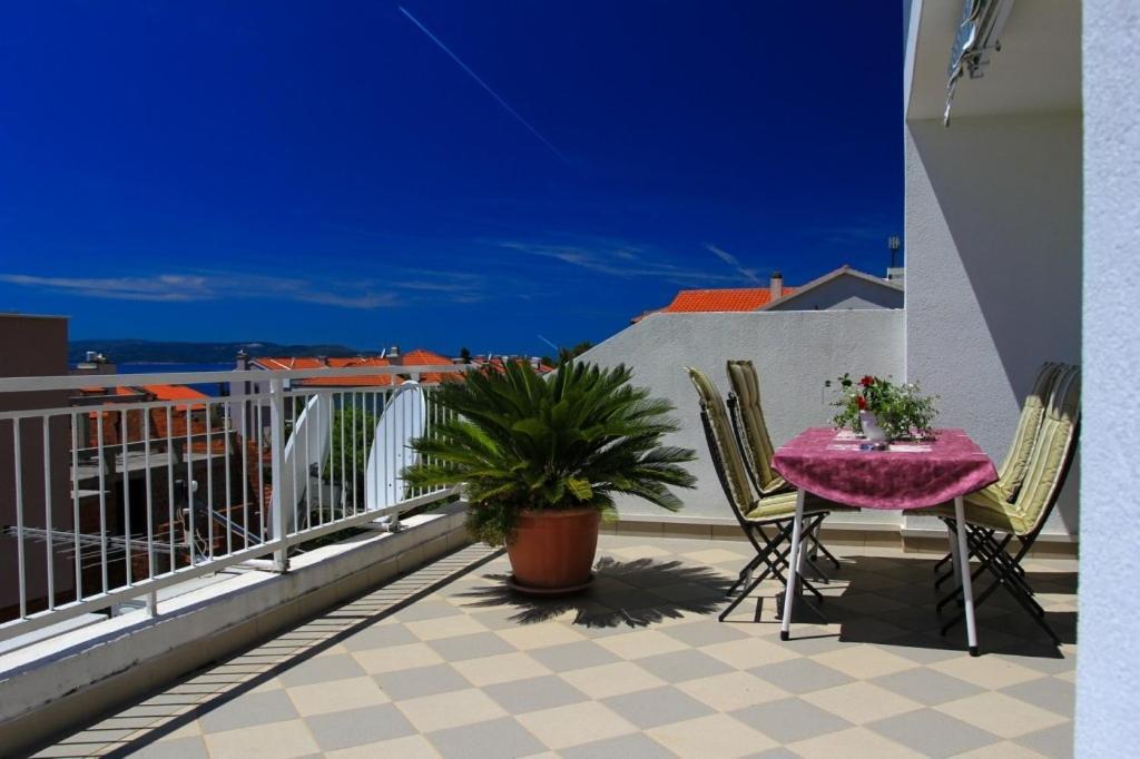 Apartments By The Sea Makarska - 15200 Dış mekan fotoğraf